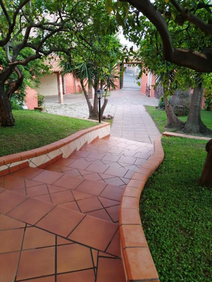 Piazza San Giorgio Hotel Dolianova Eksteriør billede