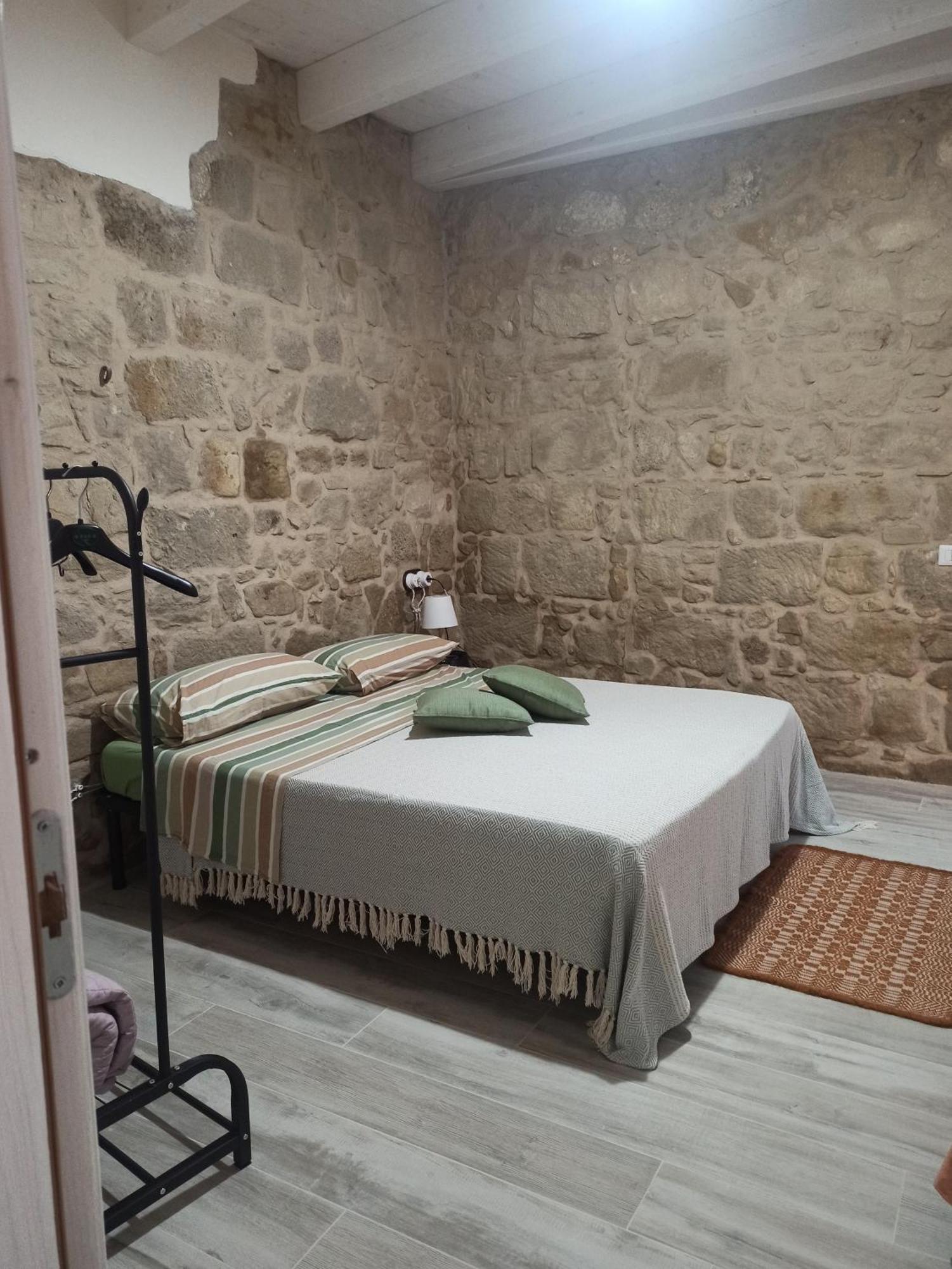 Piazza San Giorgio Hotel Dolianova Eksteriør billede
